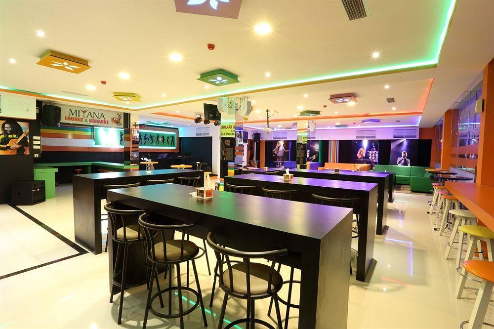 Miyanna Hotel Medan Exterior foto