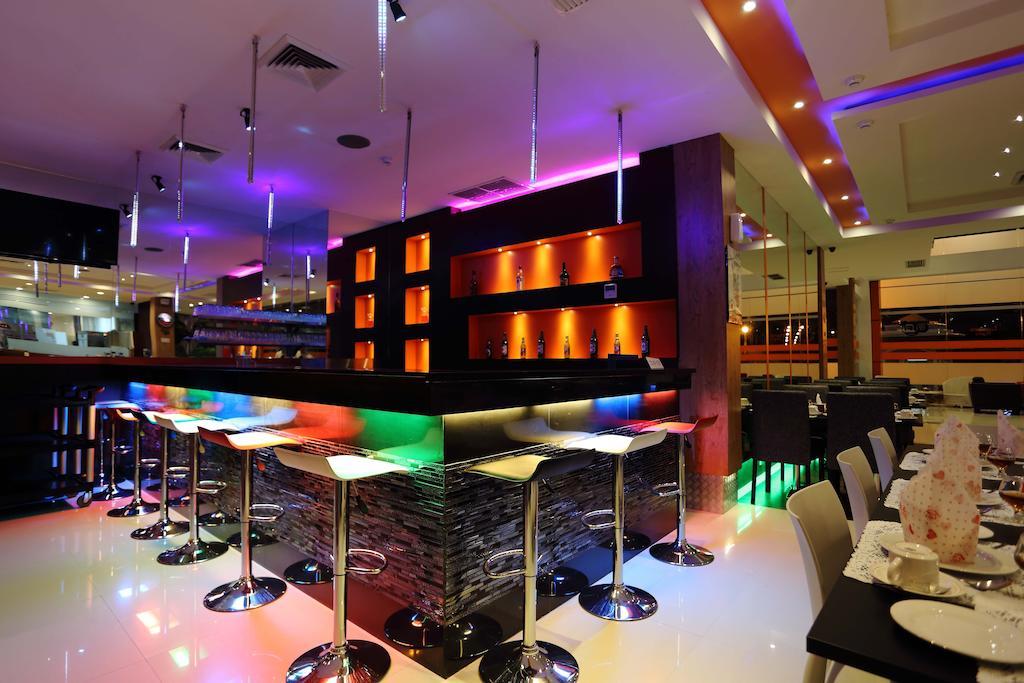 Miyanna Hotel Medan Exterior foto